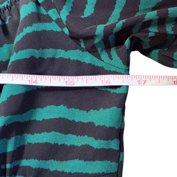 Nasty Gal zebra print dress green & black size 6 NWT - Picture 8 of 9